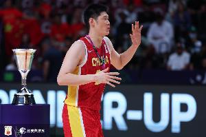 500彩票权威入口-郭振明：此前杭州热身赛时 胡金秋过家门而不入的坚守令我感动